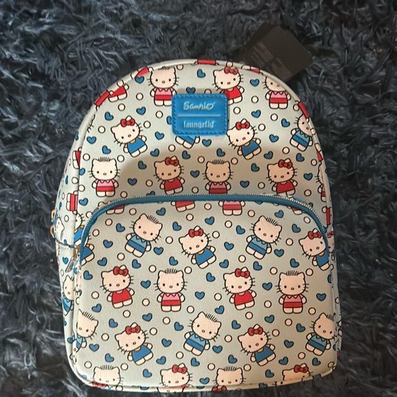 Lounge Fly mini backpack nwt HELLO KITTY - Picture 1 of 3